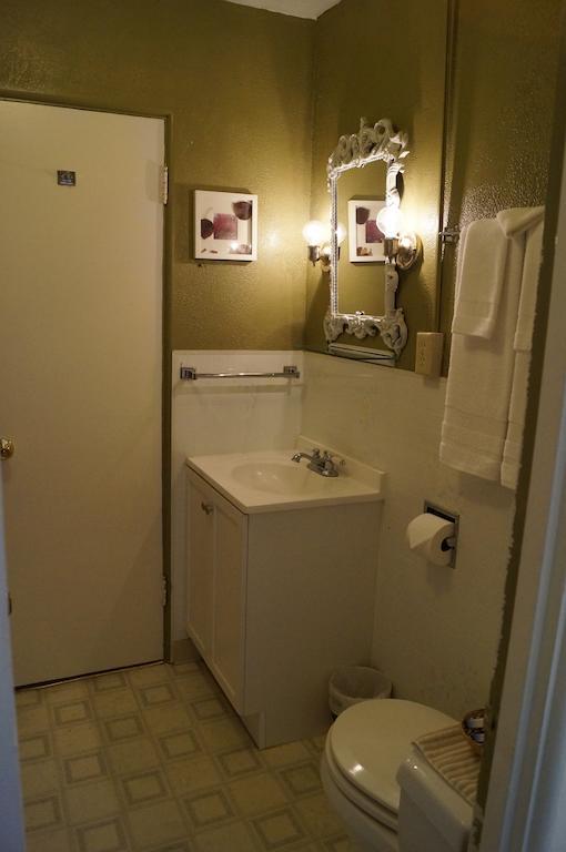 פנגואיץ' Canyon Lodge Motel חדר תמונה